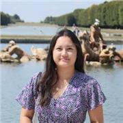 Étudiante qui propose des cours d’anglais et qui a donné des cours de tutorat pendant deux ans.